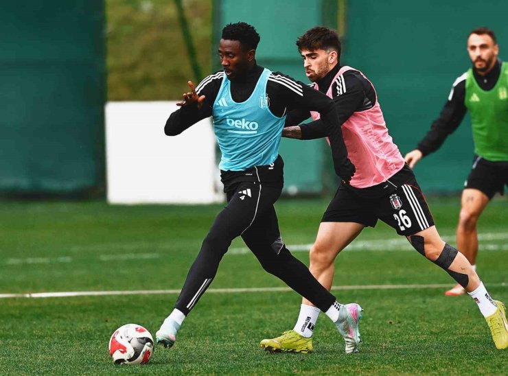 Beşiktaş’ta Konyaspor maçı hazırlıkları devam etti