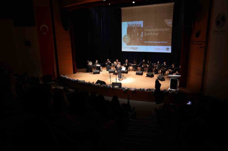Kadınlara özel "Unutulmayan Şarkılar" konserine yoğun ilgi