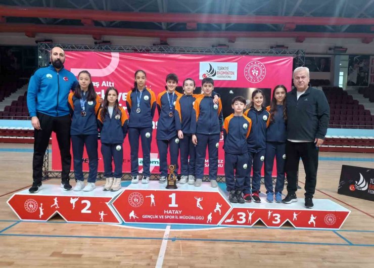 Osmangazili badmintoncular, Türkiye Şampiyonası’nda parladı