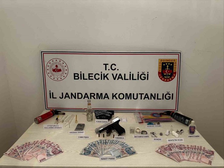 Bilecik’te uyuşturucu ve silah ele geçirildi