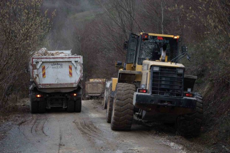 Erdemli Köyü’nde heyelana hızlı müdahale