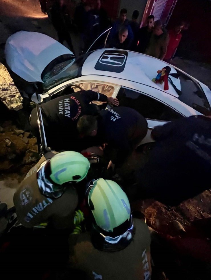 Defne’de trafik kazası: 2 yaralı