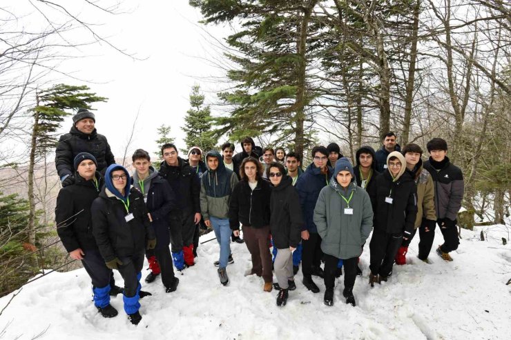 Osmangazi’de dersane öğrencileri Uludağ kampıyla ödüllendirildi