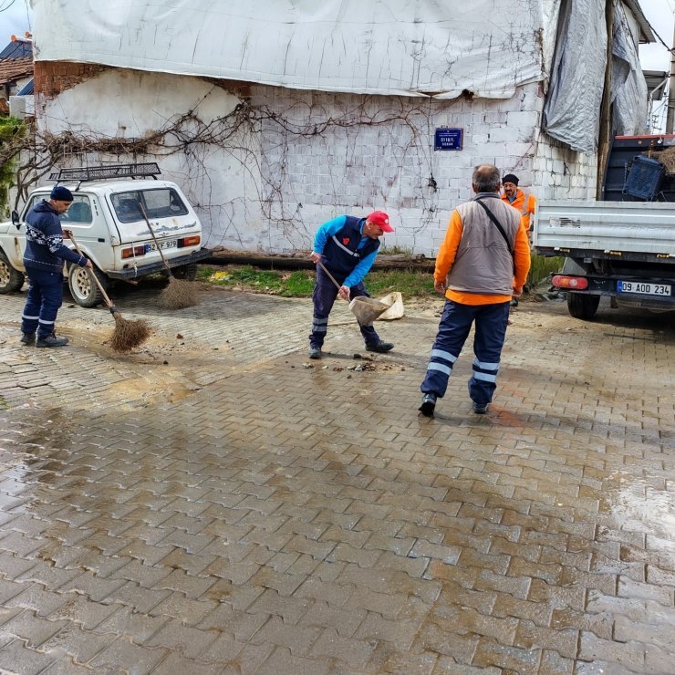 Yoğun yaşın ardından belediye ekipleri sahada