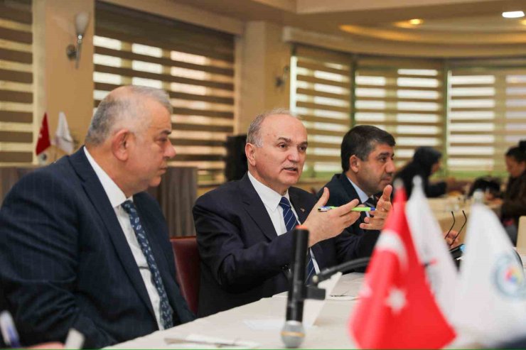 Başkan Özlü sanayicileri dinledi