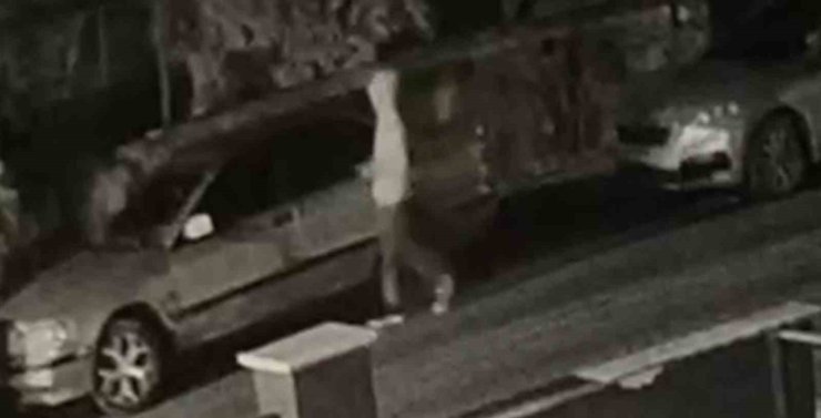 Eskişehir’de 7 araç camını kırıp hırsızlık yapmıştı, polis şüpheliyi yakaladı