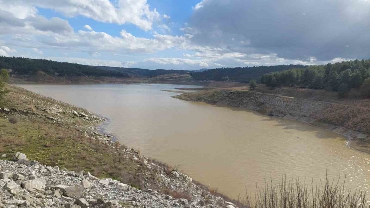 Barajlarda su seviyesinin yükselmeye başlaması çiftçileri sevindirdi