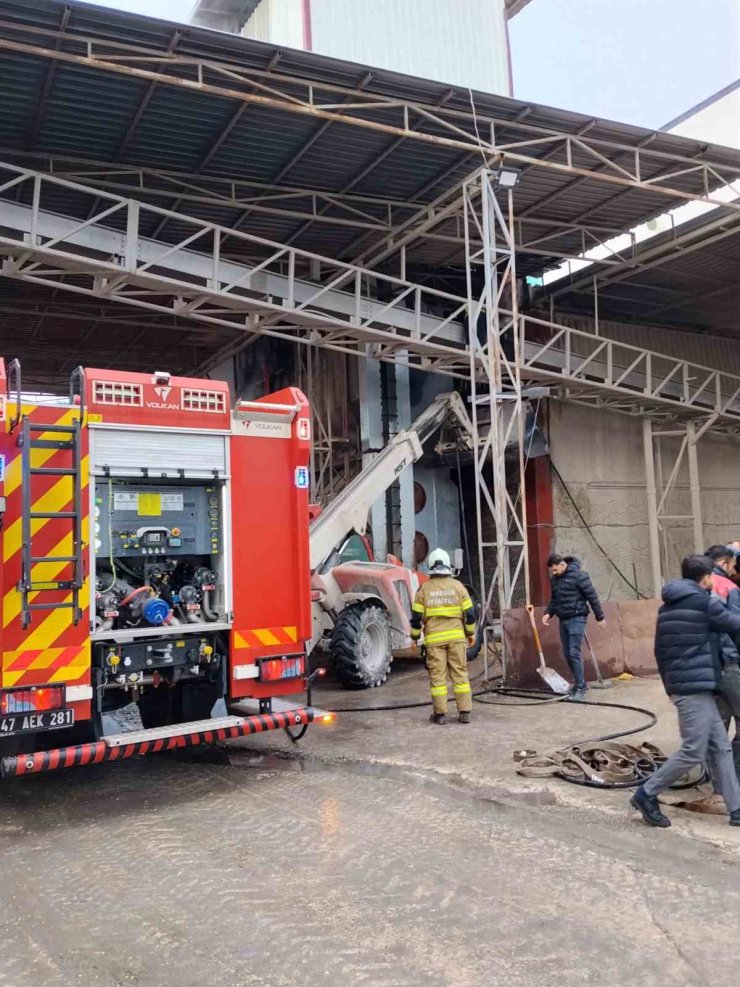 Mardin’de mısır kurutma tesisinde yangın