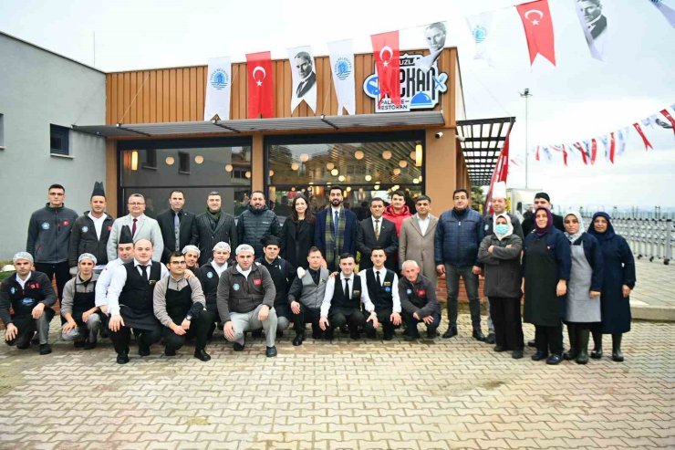 Tuzla Mekan Palmiye yenilenen yüzüyle hizmete açıldı