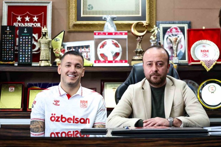 Rey Manaj yeniden Sivasspor’da