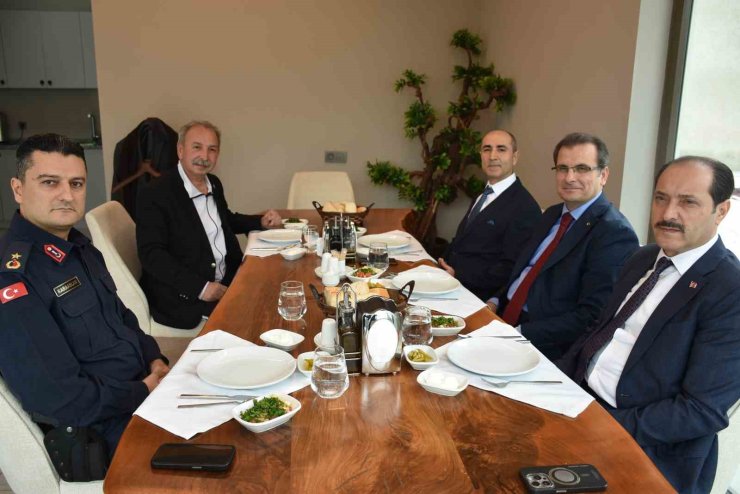 Salihli’de İlçe Emniyet Müdürü Burhan Demirkıran’a veda