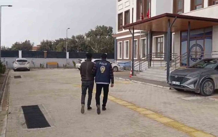 Samandağ’da hapis cezasıyla aranan 2 kişi yakalandı