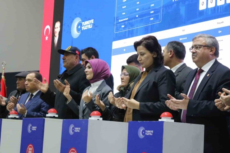 Bakan Göktaş: "Vatandaşlarımızın ev sahibi olma hayalini "Yüzyılın Konut Projesi" ile gerçek kılıyoruz"