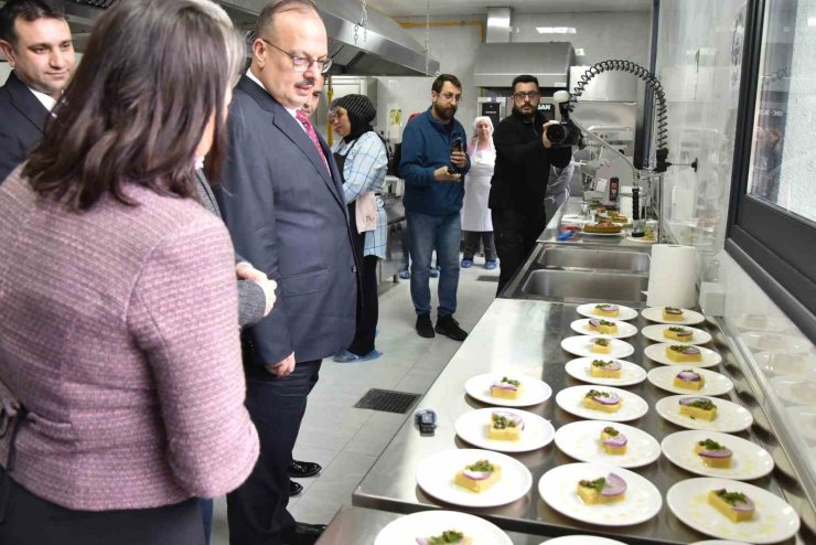 Vali Canbolat Didim Mutfak Akademisi’nde incelemelerde bulundu
