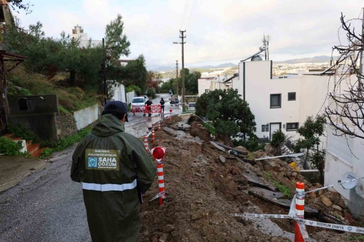 Belediye ekiplerinin yoğun mesaisi sürüyor