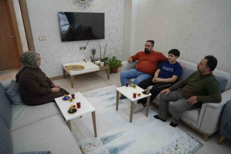 İslahiyeli depremzedeler: "Devlet-millet el ele ayağa kalktık"