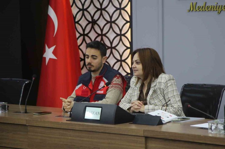 Niğde’de ’koruyucu aile’ farkındalığı için seminer düzenlendi