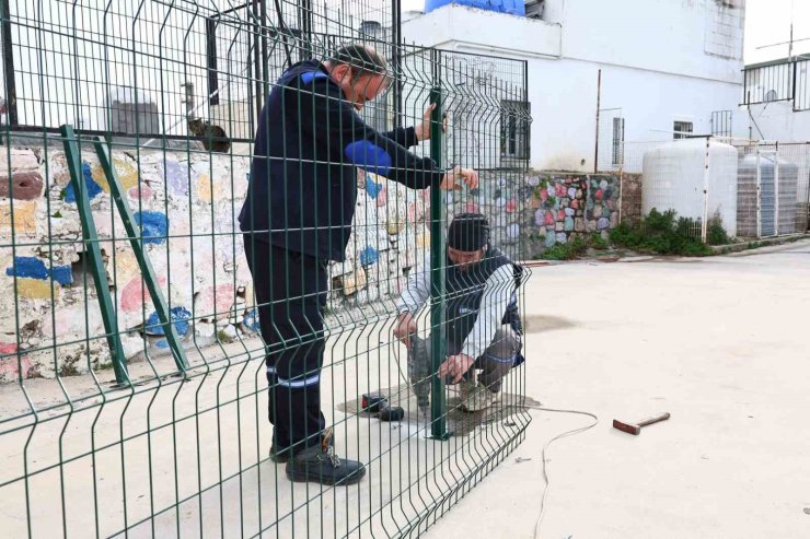 Belediyeden okullara kapsamlı bakım ve onarım çalışmaları