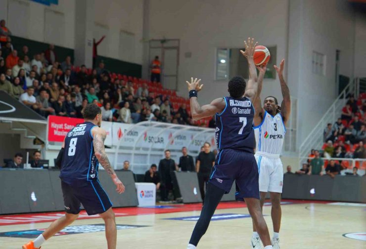 Basketbol Süper Ligi: Aliağa Petkimspor: 86 - Türk Telekom : 77