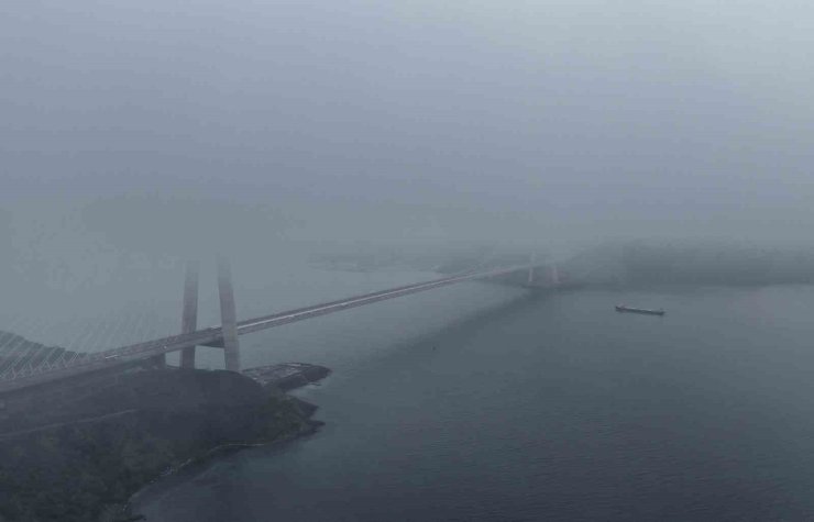 Yavuz Sultan Selim Köprüsü’nde etkili olan sis havadan görüntülendi