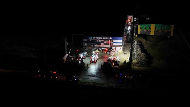 Kırklareli’nde süt ürünleri tesisinin deposunda yangın