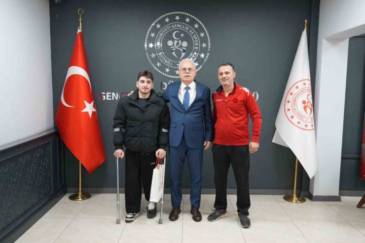 İl Müdürü şampiyonu ağırladı