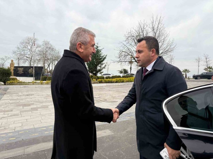 Akçakoca Kaymakamı Uzan görevine başladı