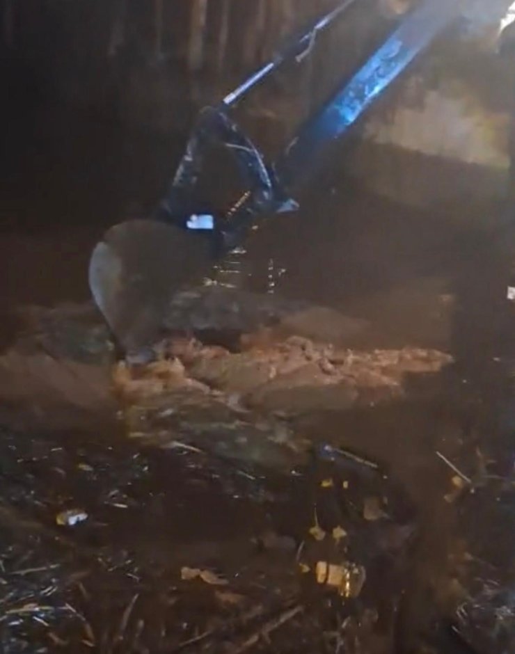 Kayseri’de selden dolayı tıkanan kanallar açıldı