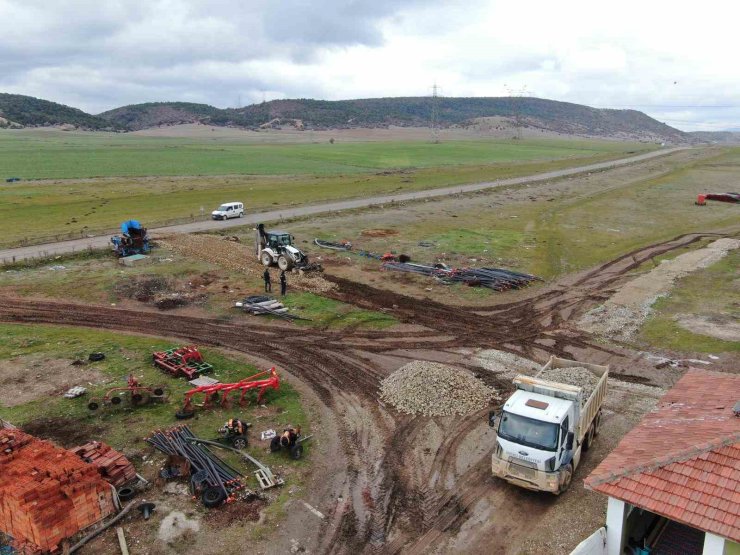 İnönü’de mahalle içi yollar yenileniyor