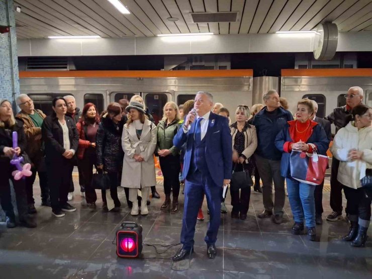 Adana’da 93 yazar ve şair Dünya Öykü Günü ve Sevgililer Günü’nü bir arada kutladı