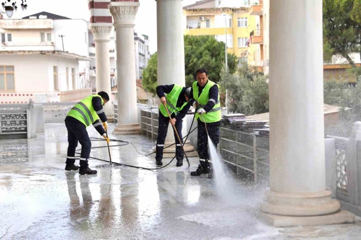 Didim’deki camilerde Ramazan ayı öncesi temizlik çalışmaları yoğunlaştırıldı