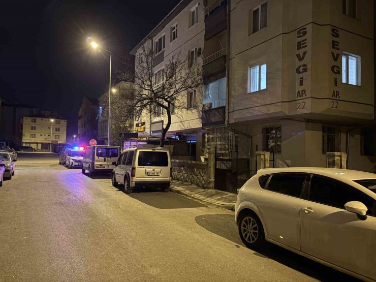 Kayseri’de bir şahıs eniştesinin evini kurşunladı