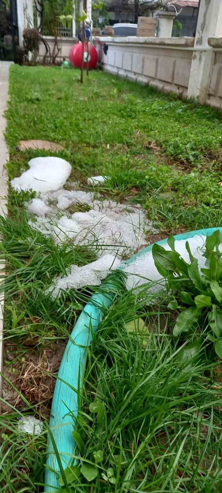 Ortaca’da kuvvetli yağışın ardından dolu etkili oldu