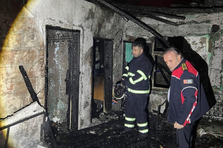 Amasya’da köy evinde çıkan yangında yaşlı kadın hayatını kaybetti