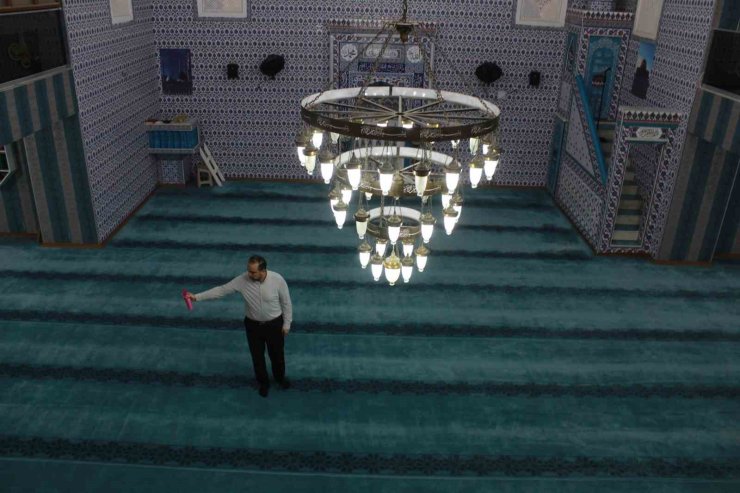 Siirt’te 642 cami Ramazan ayına gül suyuyla hazırlandı