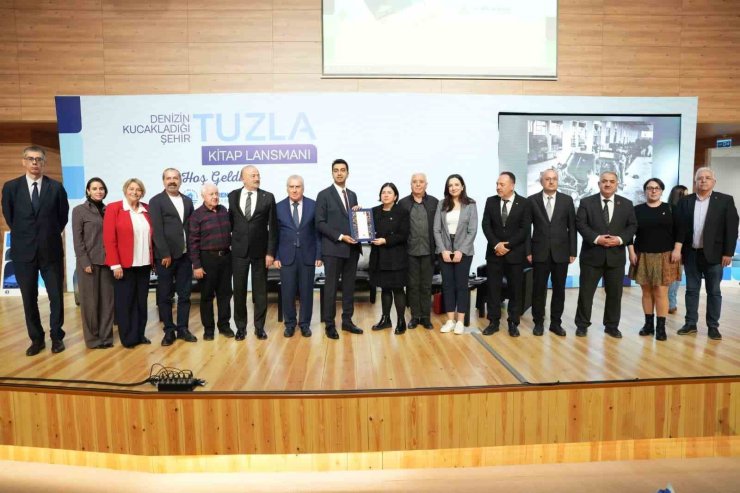 "Denizin Kucakladığı Şehir: Tuzla" kitabı çıktı