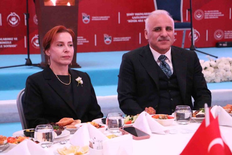 Şehit yakınları ve gaziler ilk iftarda bir araya geldi