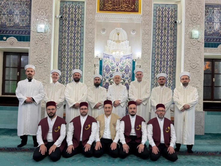 Denizli’de asırlık Teravih geleneği ilk gecede gönülleri kuşattı