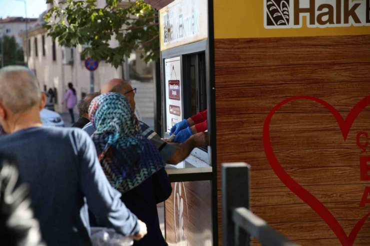 Merkezefendi Belediyesi Halk Ekmek büfeleri Ramazan ayında da hizmette