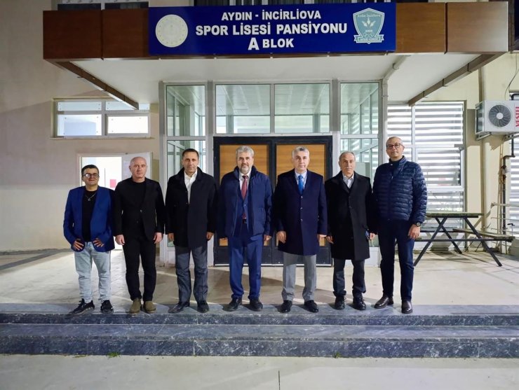 Kaymakam Abay, Ramazan’ın ilk iftarında öğrencilerle buluştu