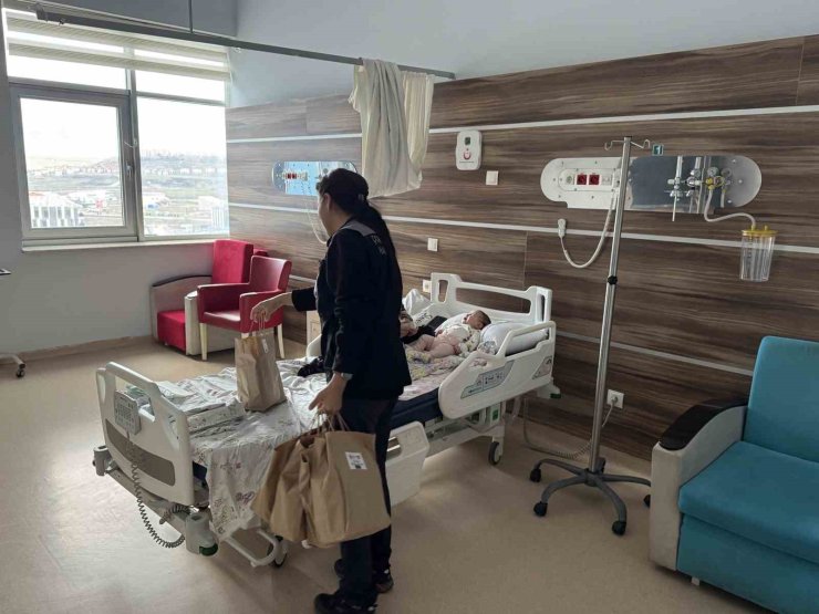 Çorum’da hasta ve yaşlılara hijyen paketi