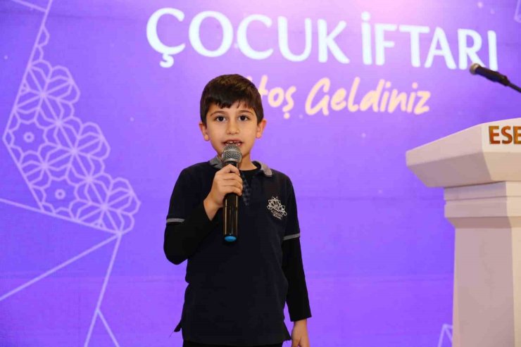 Esenler’de, 500 çocuk ilk oruç heyecanını aynı sofrada paylaştı