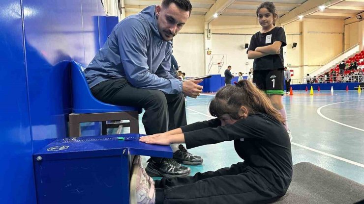 Buharkent’te yetenek avcıları geleceğin sporcularını keşfetti