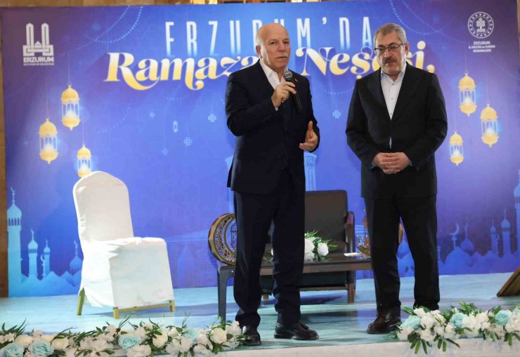 Yakutiye Medresesi’nde manevi buluşma: "Ramazan Neşesi" ilgi odağı