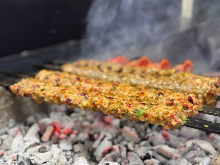 Şanlıurfa’da nardan kebap yapıldı