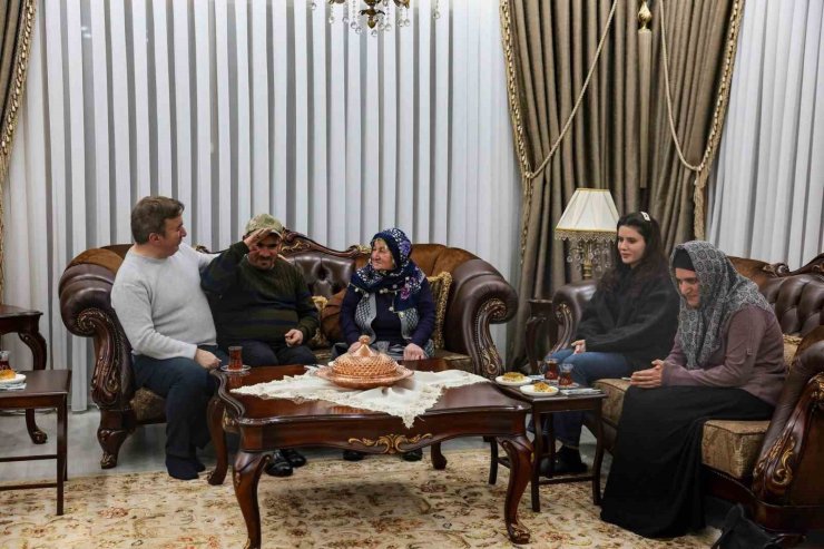 Erzincan’da hayatını kardeşlerine adayan Çilem’in sessiz kahramanlığı