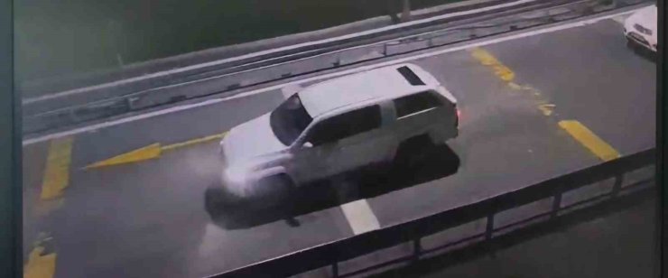 Artvin’in CHP’li Belediye Başkan Yardımcısı resmi aracı alkollü kullanırken jandarmaya yakalandı