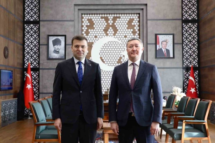 Niğde’nin Altay köyü Nevruz’a hazırlanıyor: Başkonsolos Kanafeyev incelemelerde bulundu