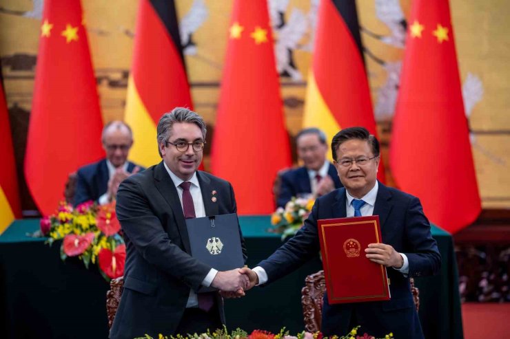 Almanya Başbakanı Merz, Çinli lider Xi ile bir araya geldi