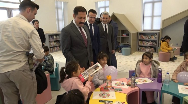 Depremin yaralarının sarıldığı Hatay’da kütüphane sayısı arttı